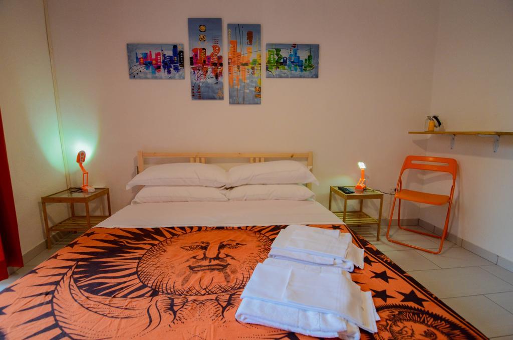 Shine Apartment Naples Chambre photo